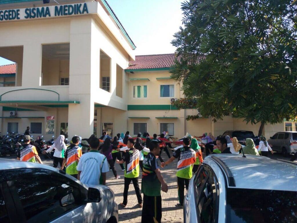 senam sehat karyawan 